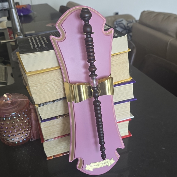 Wizarding World Official Replica Wand - Professor Umbridge - Picture 2 of 6